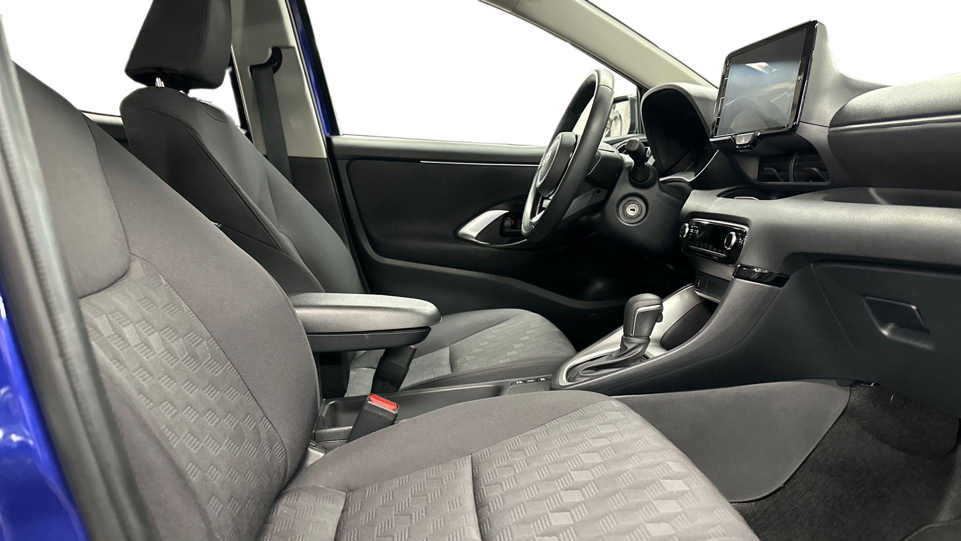 Toyota Yaris 17