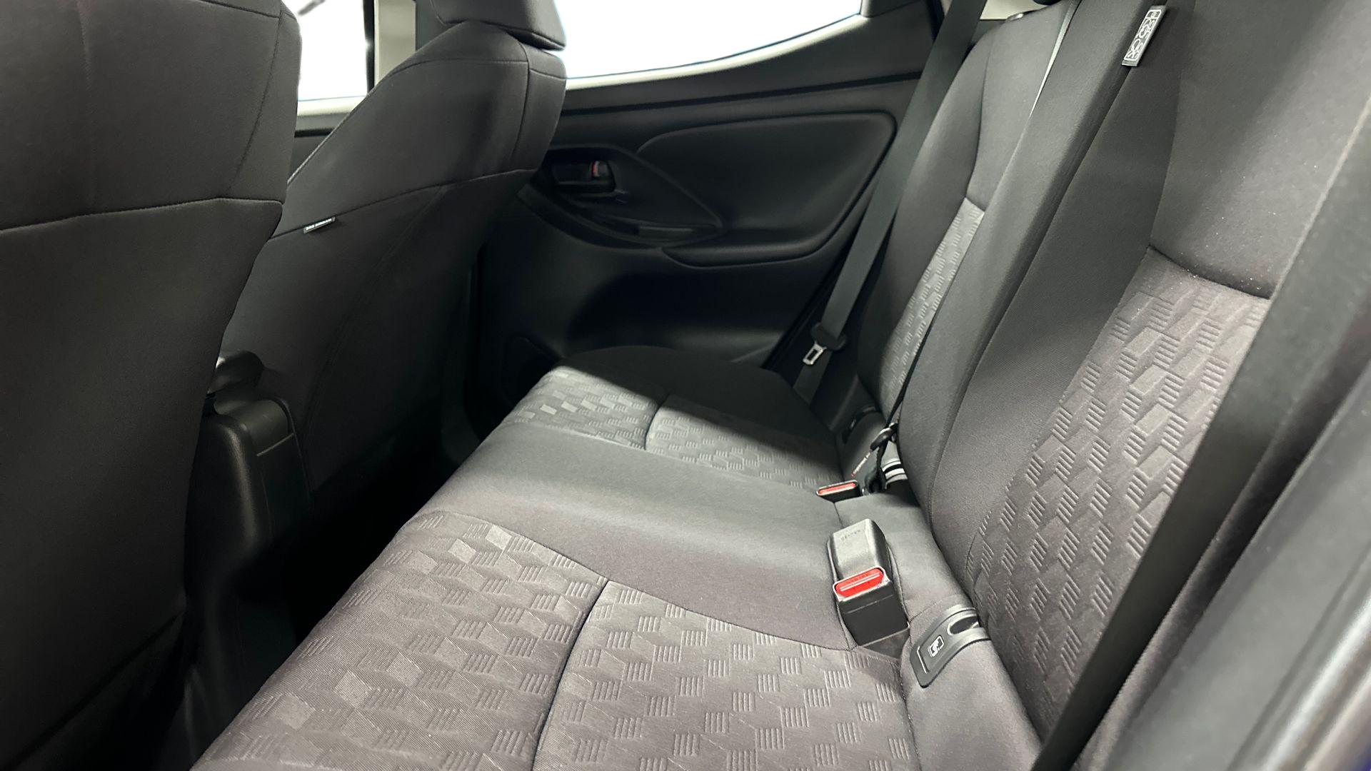 Toyota Yaris 9