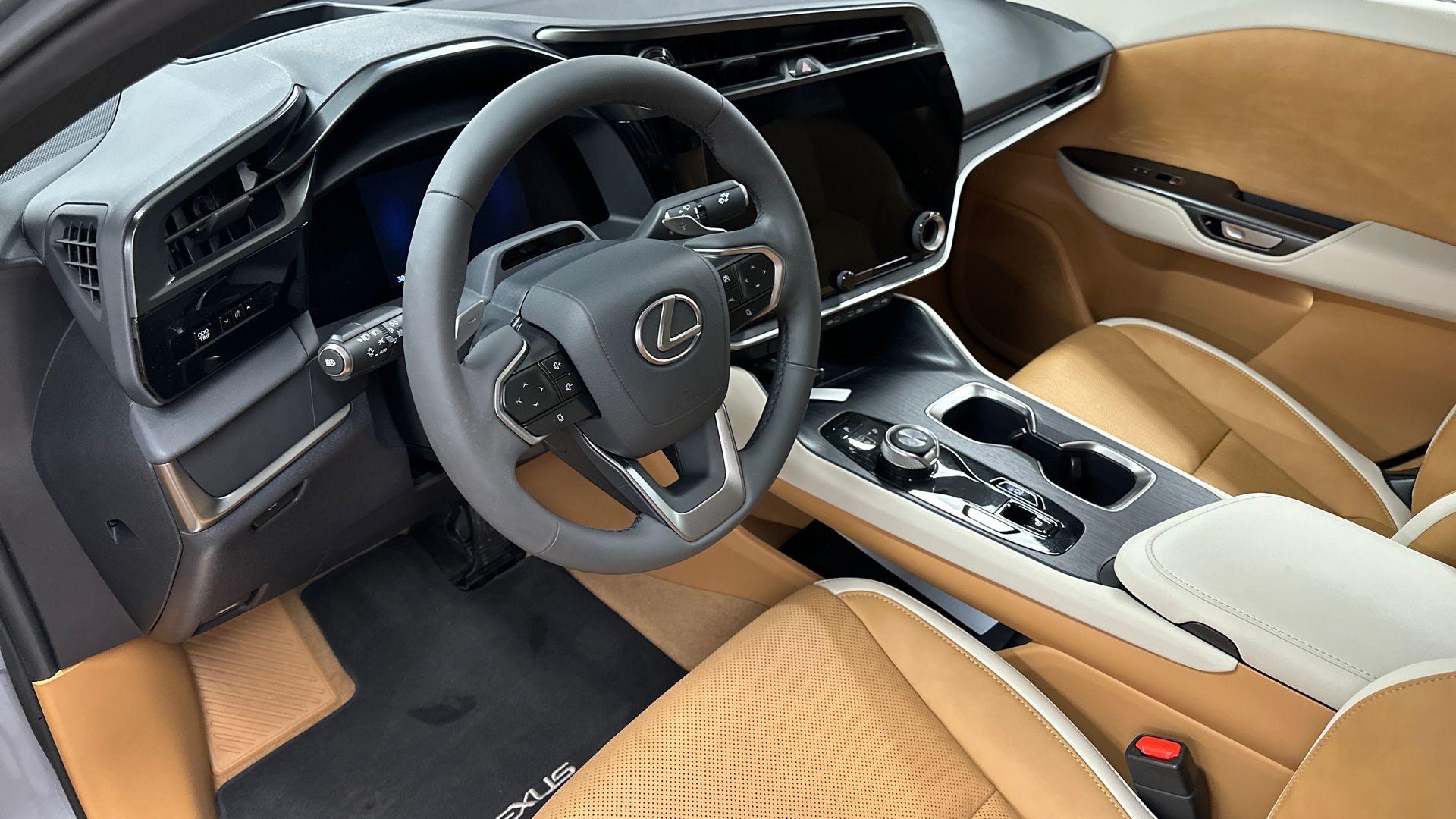 Lexus RZ 10