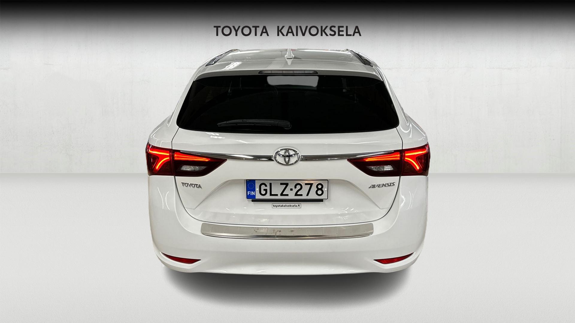 Toyota Avensis 2016