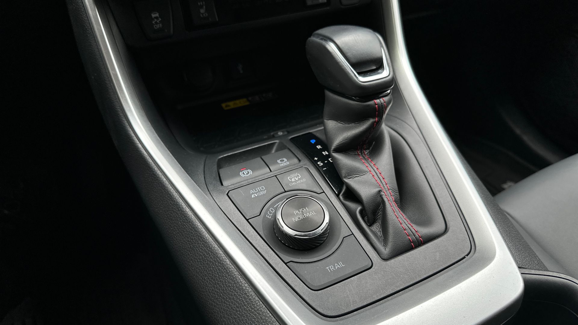 Toyota RAV4 Plug-in 2022