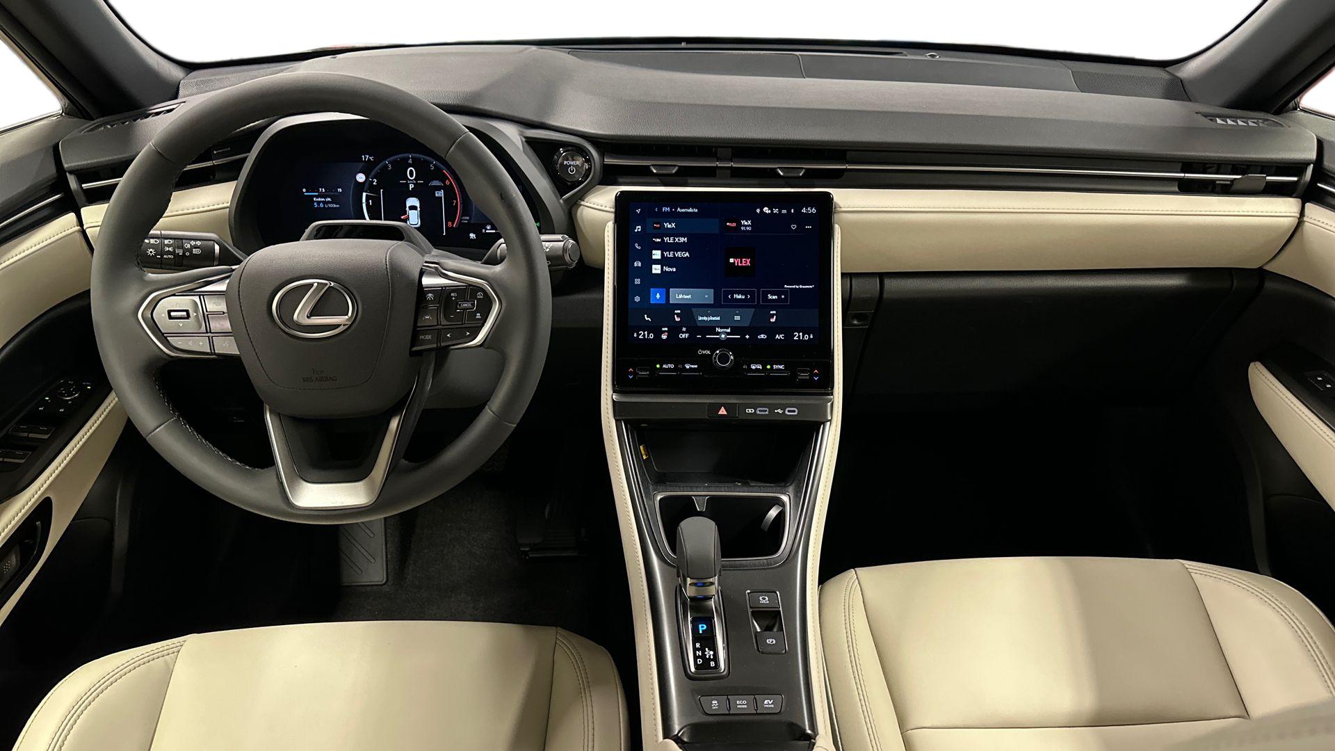 Lexus LBX 2025