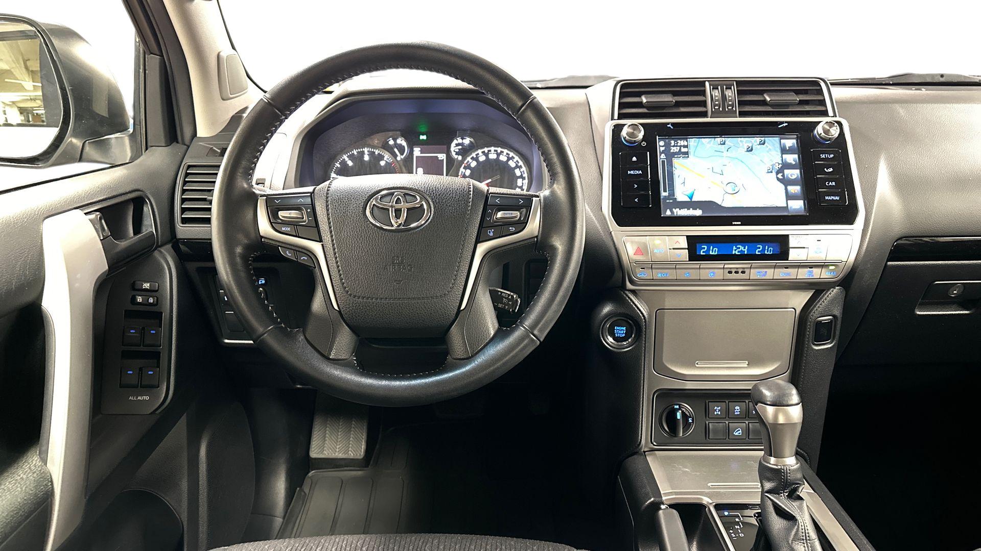 Toyota Land Cruiser 2018