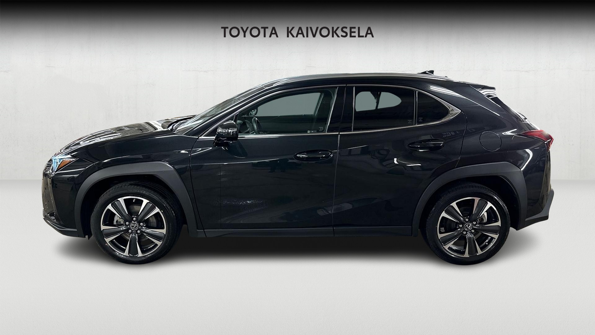 Lexus UX 2024