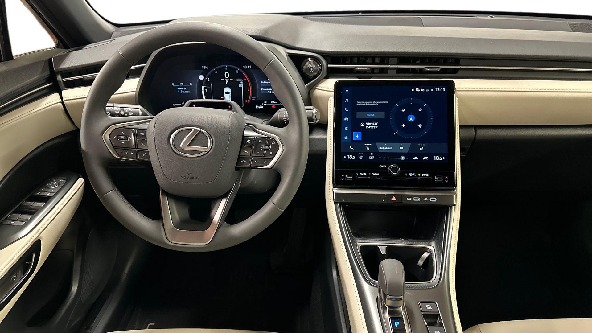 Lexus LBX 2025