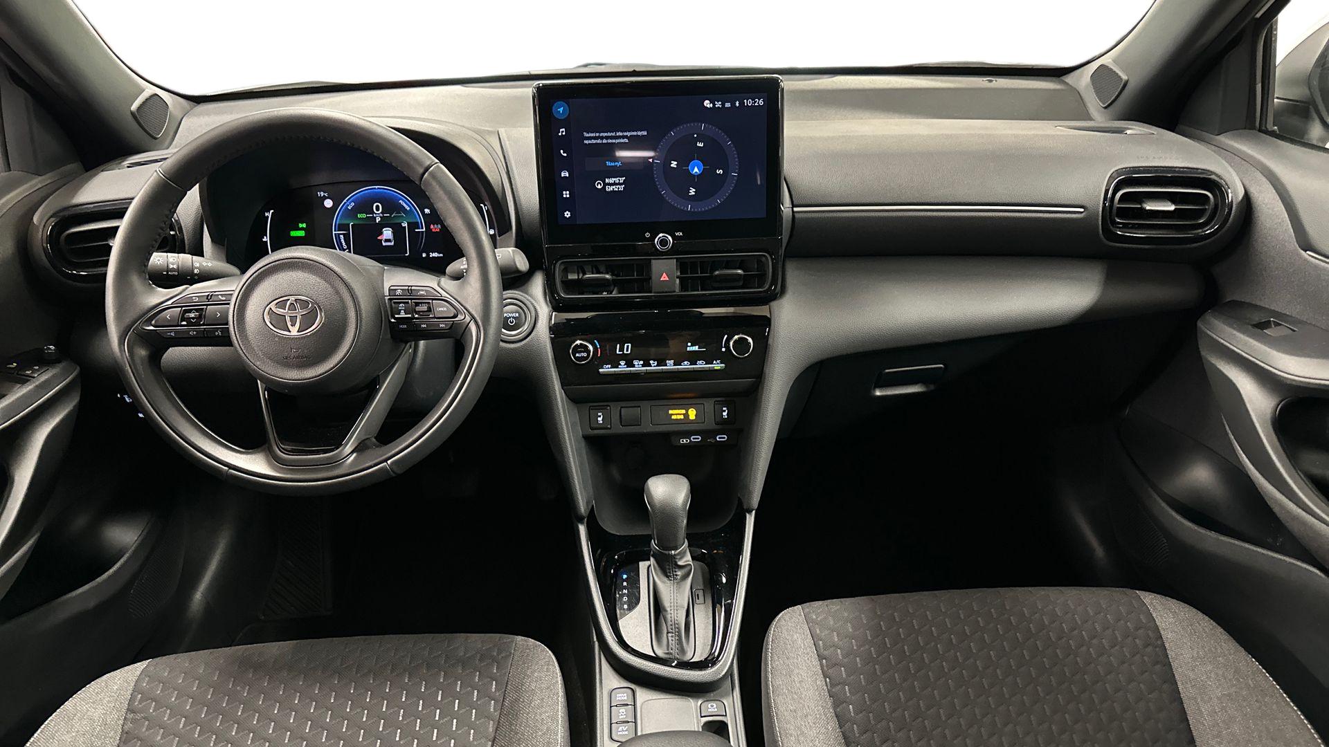Toyota Yaris Cross 10