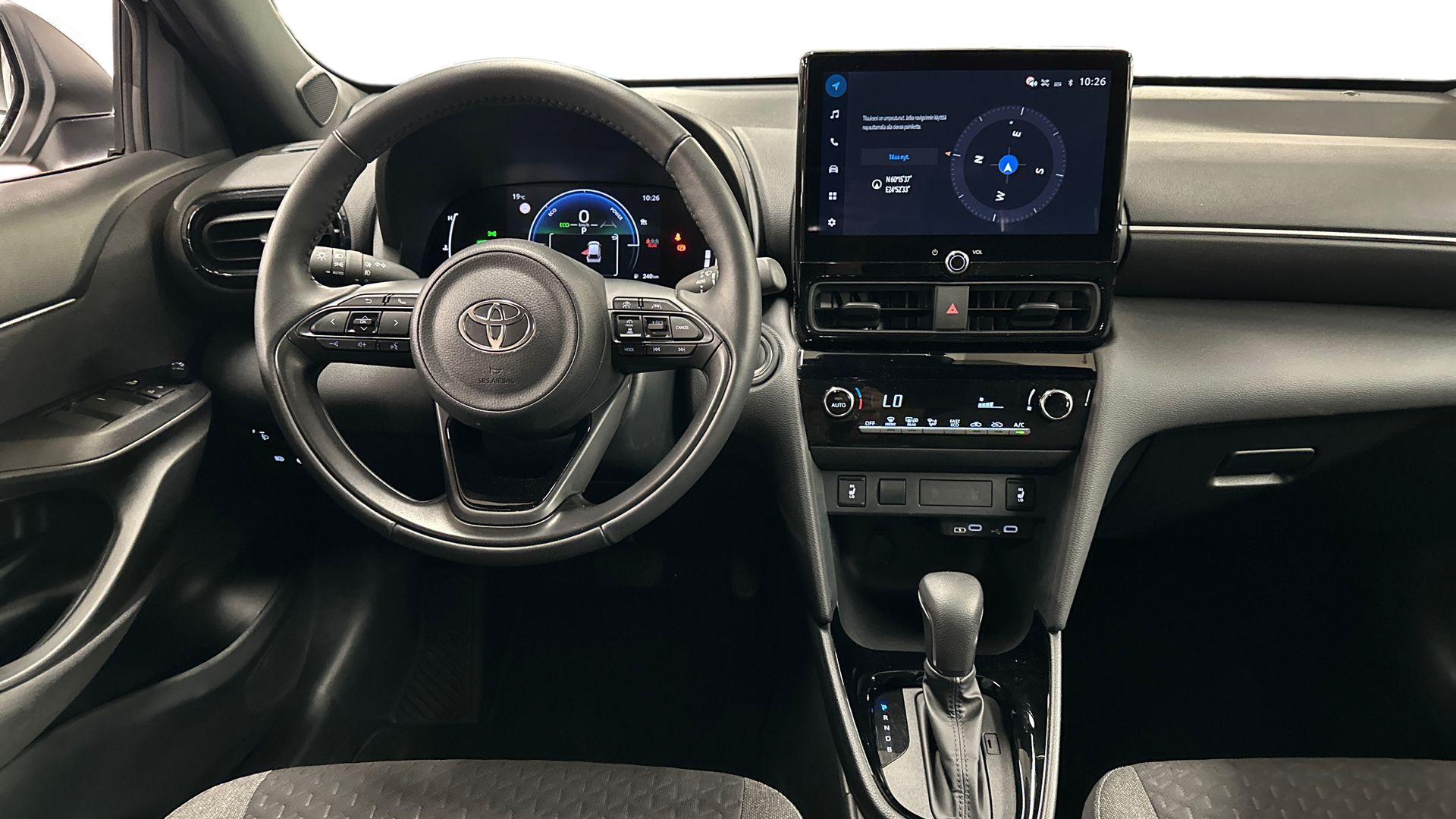 Toyota Yaris Cross 11