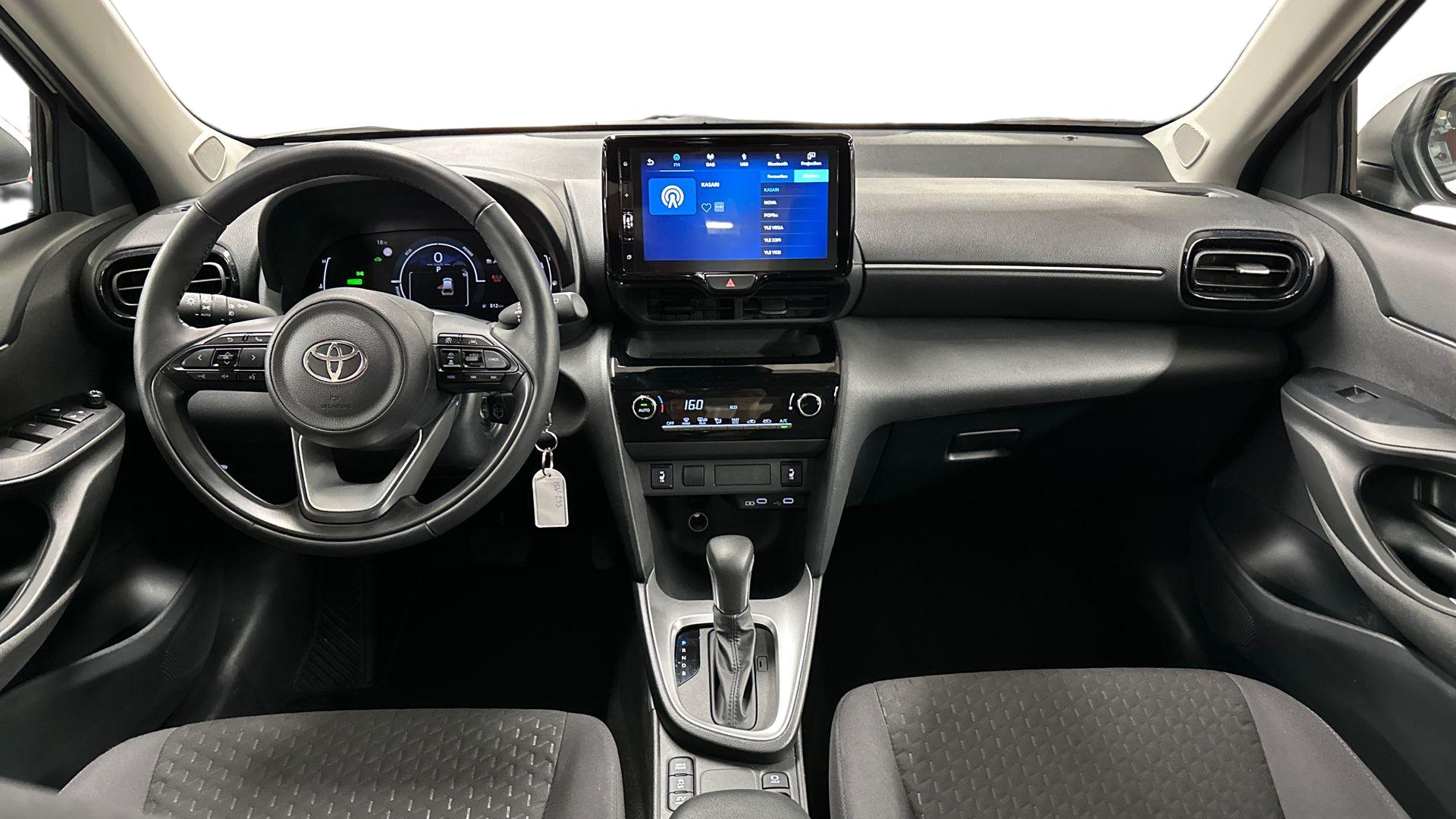 Toyota Yaris Cross 10