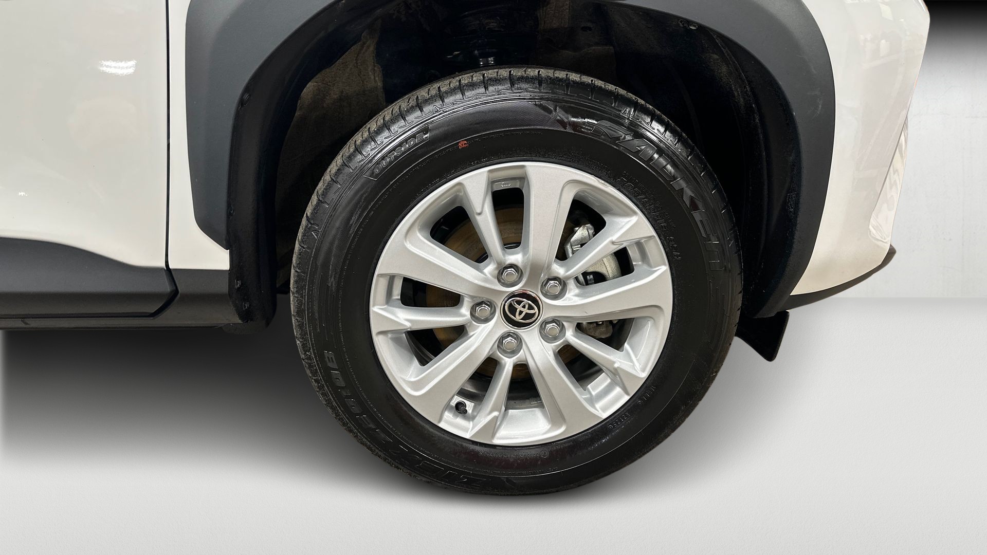 Toyota Yaris Cross 18