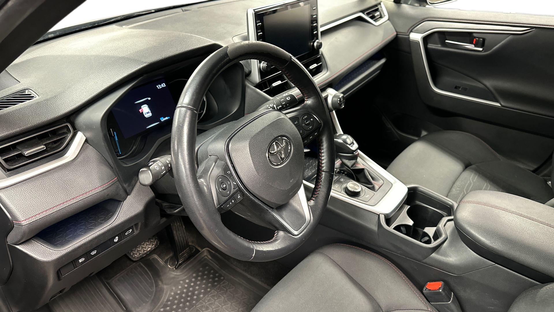 Toyota RAV4 Plug-in 2021