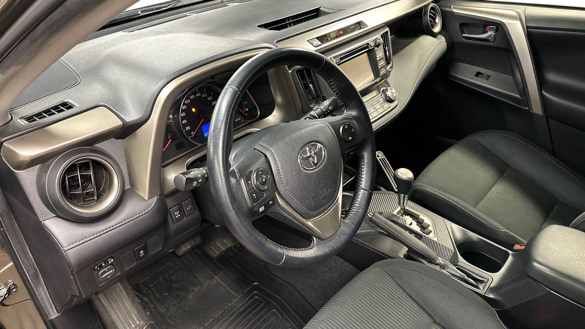 Toyota RAV4 2014