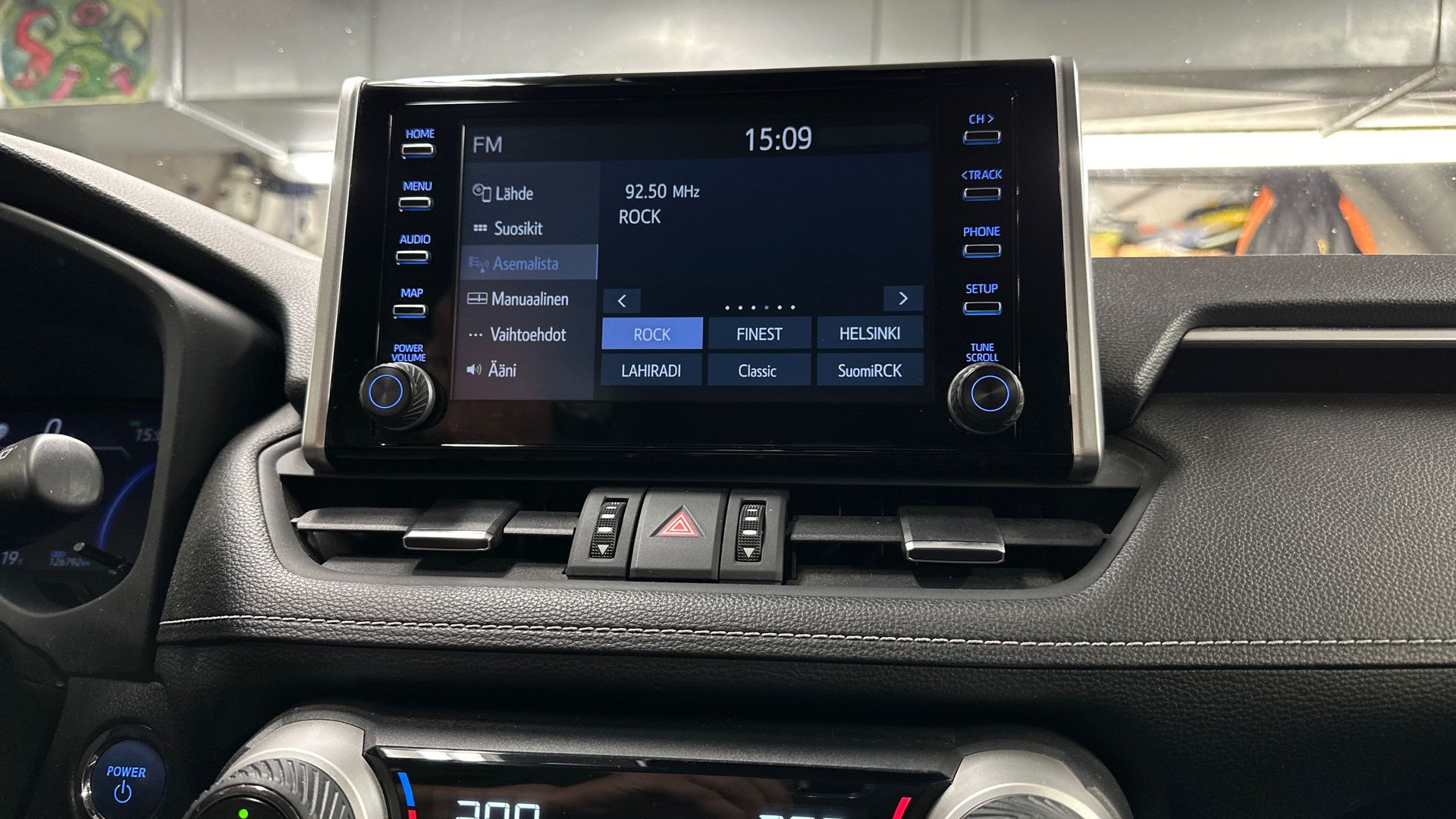 Toyota RAV4 14