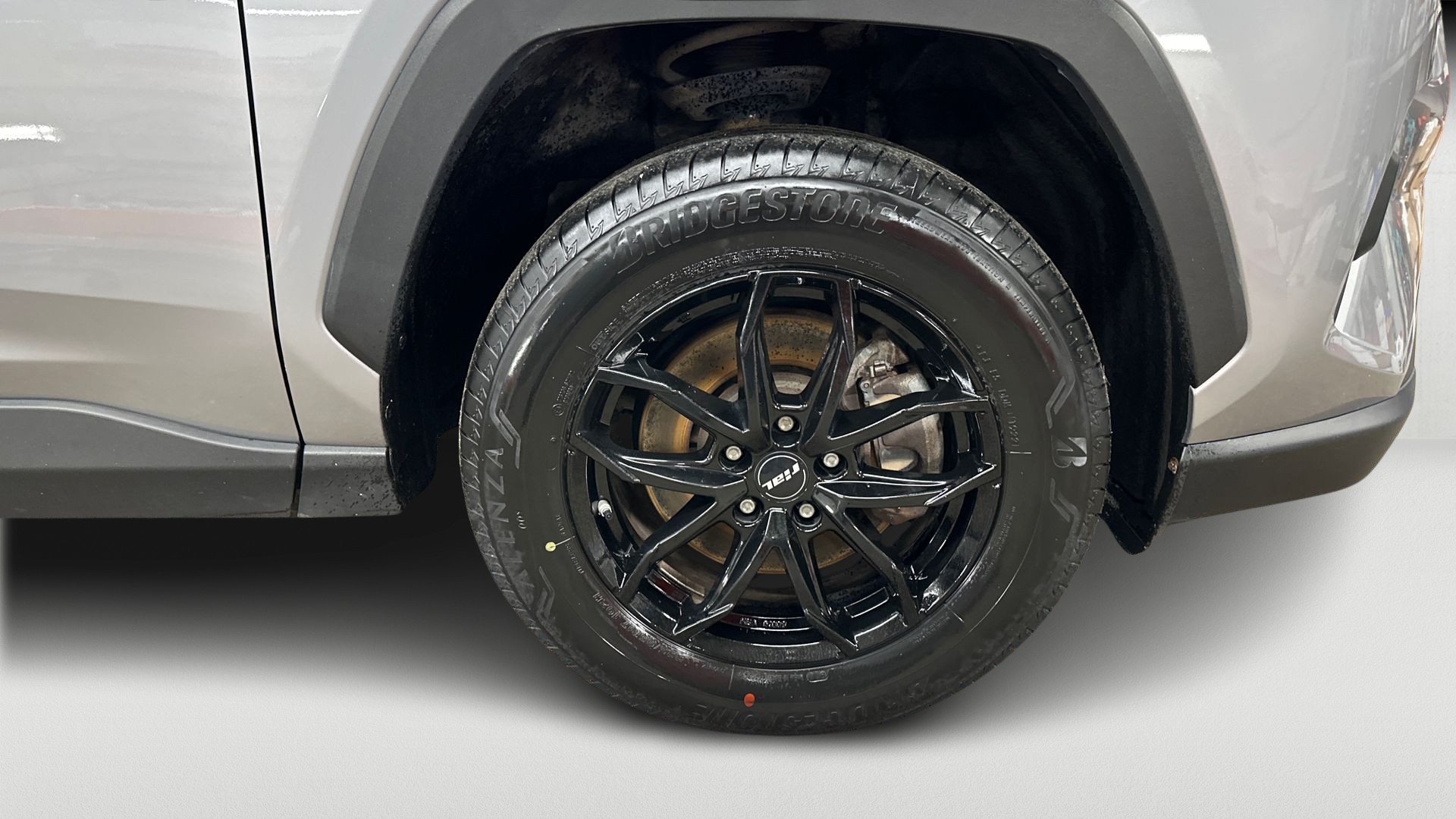 Toyota RAV4 18