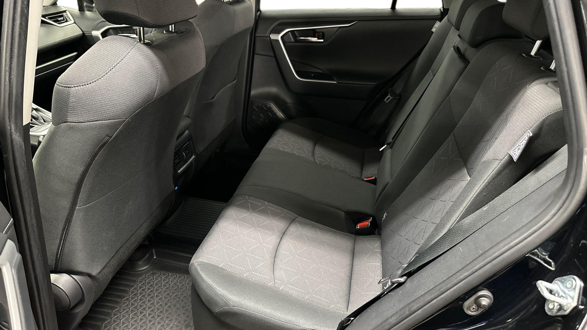 Toyota RAV4 9