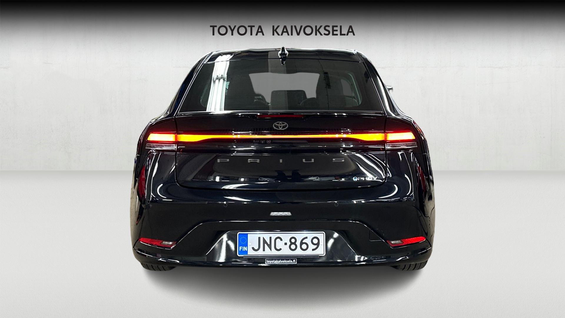 Toyota Prius Plug-in 2023