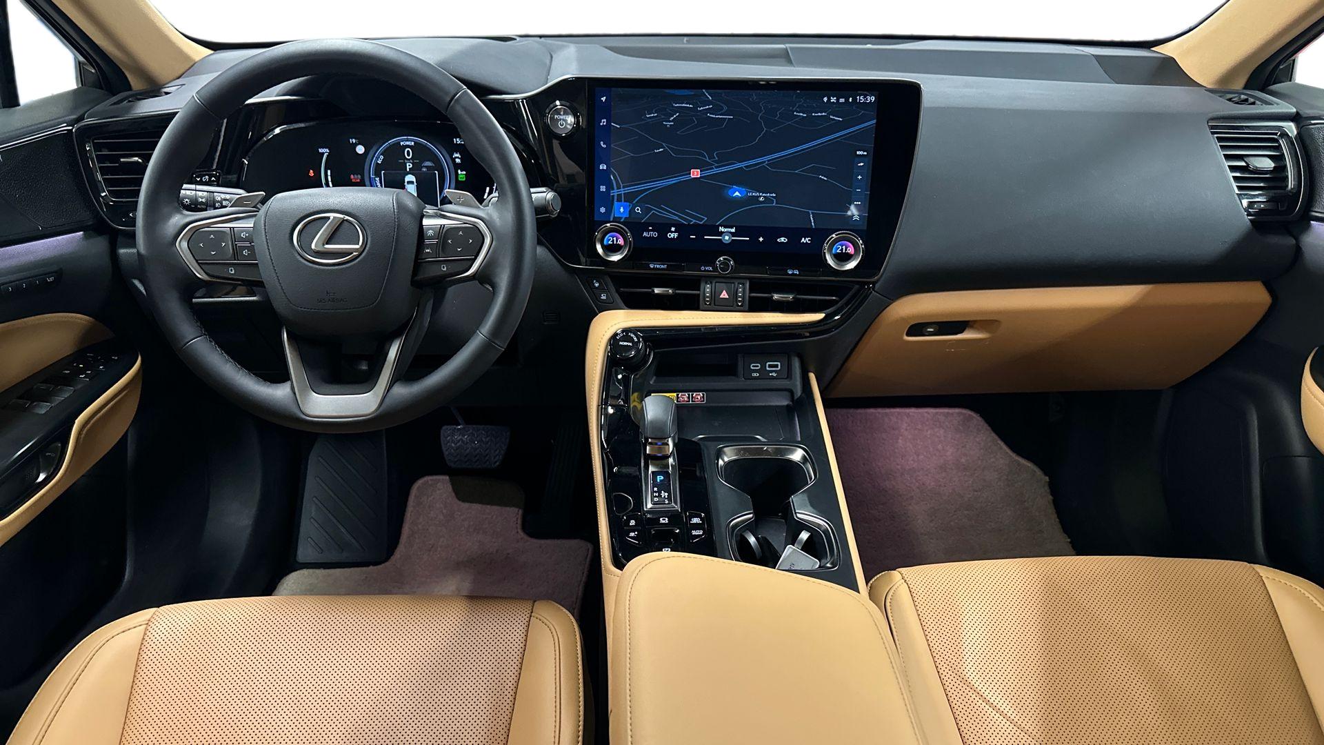 Lexus NX 2025