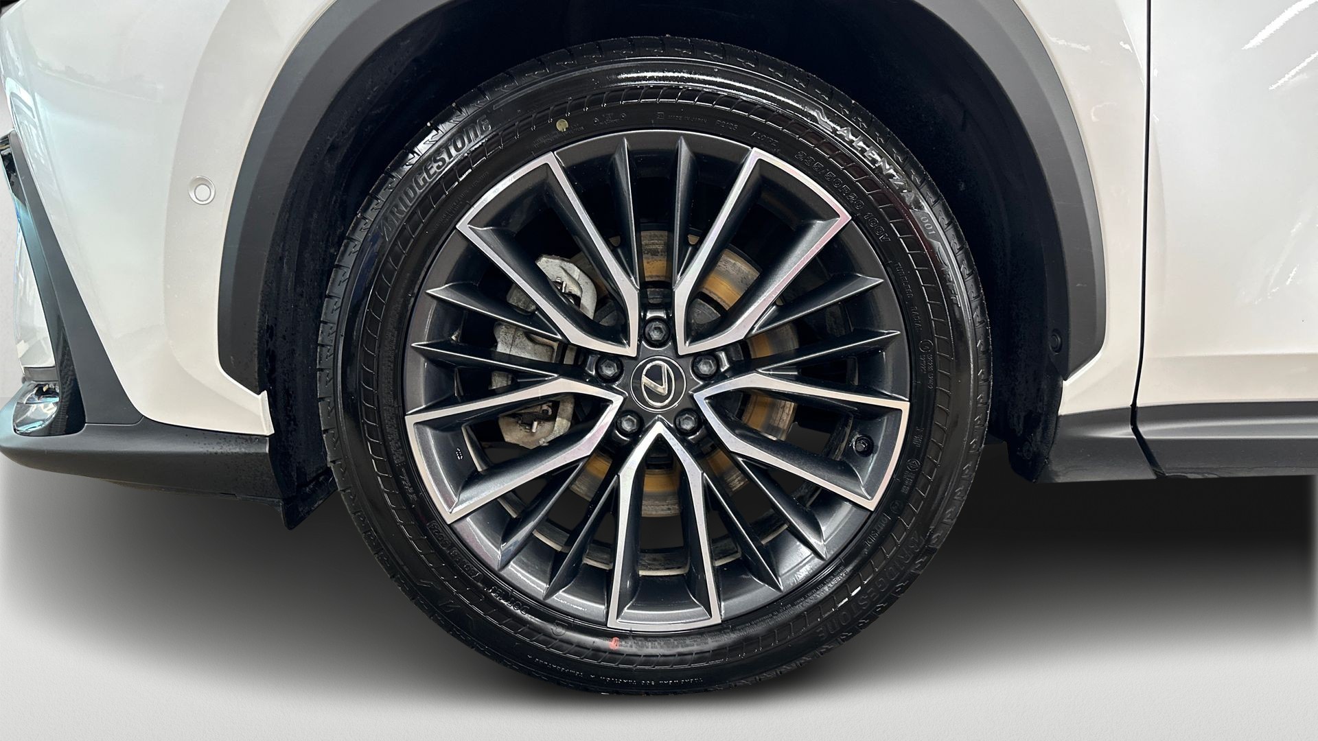 Lexus NX 2025