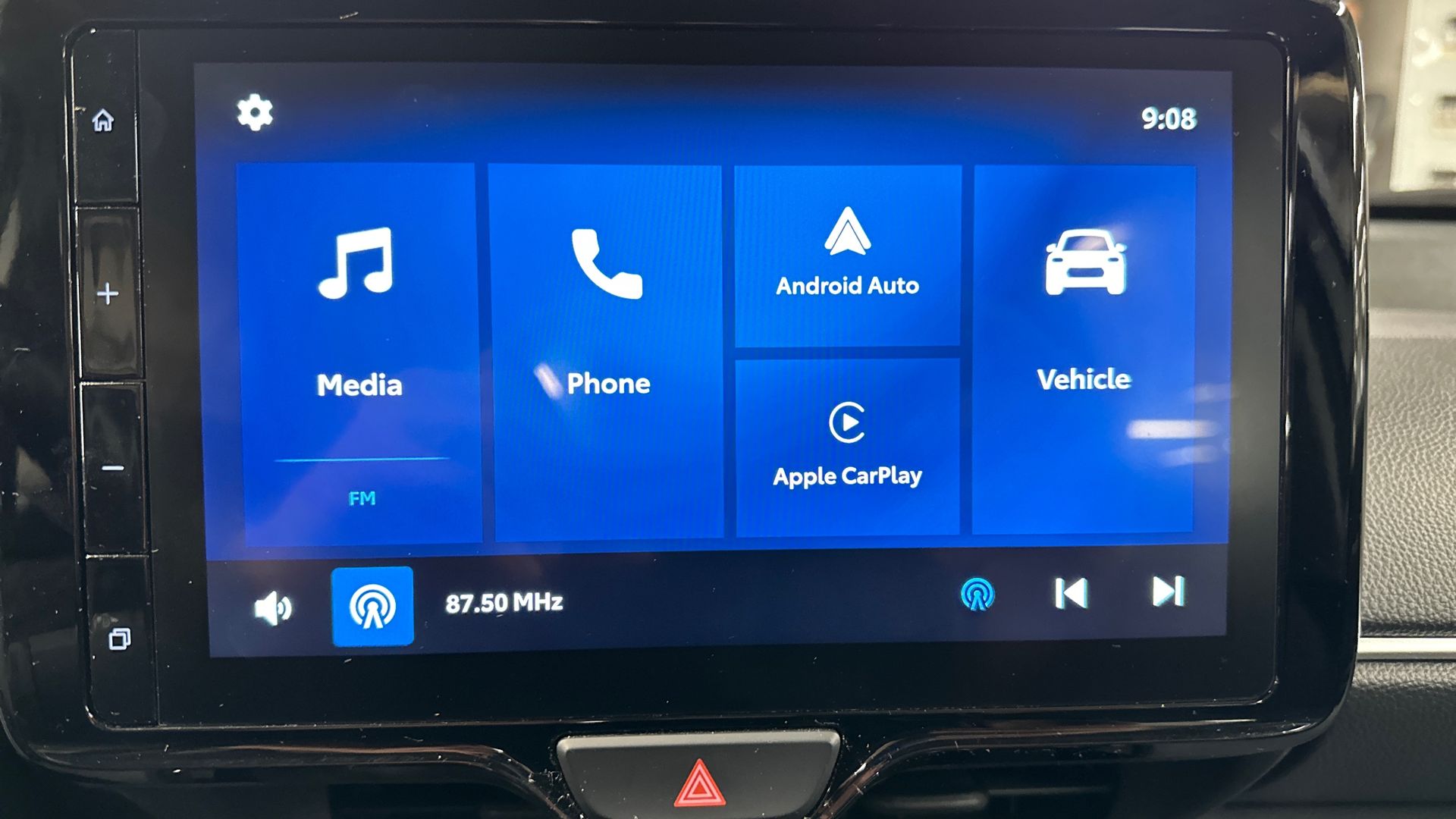 Toyota Yaris Cross 16