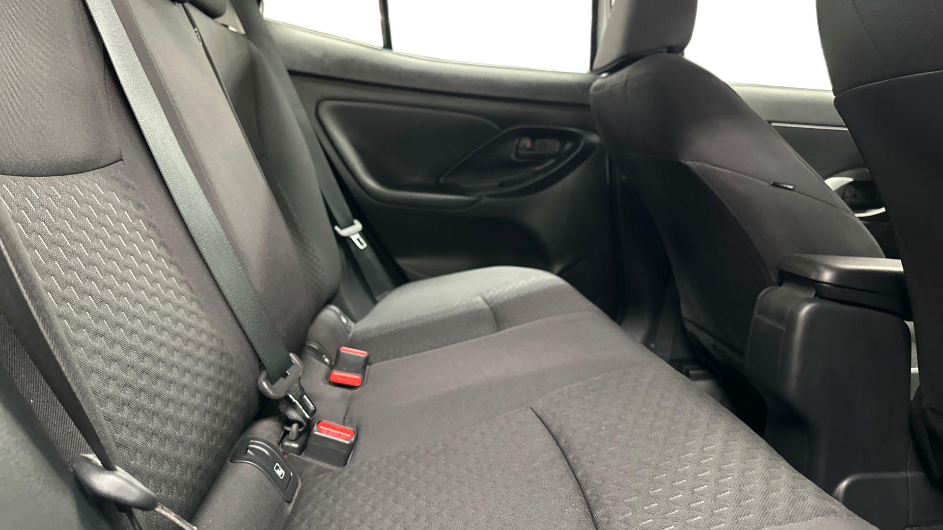 Toyota Yaris Cross 18
