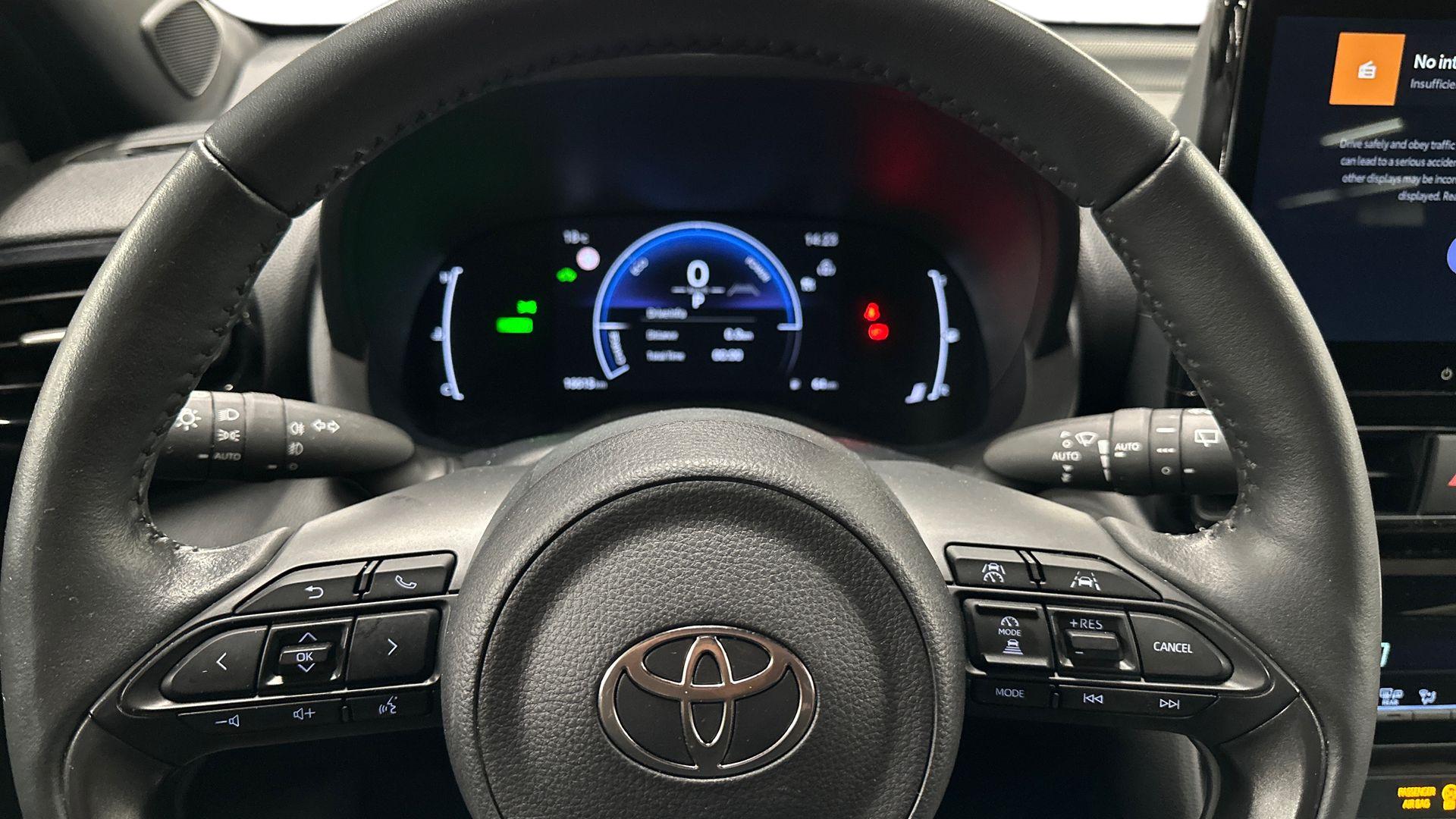 Toyota Yaris Cross 14