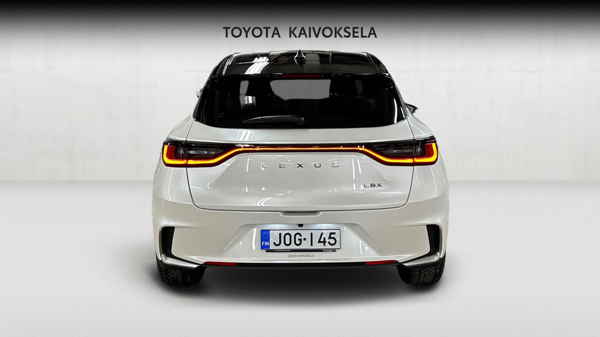 Lexus LBX 2025