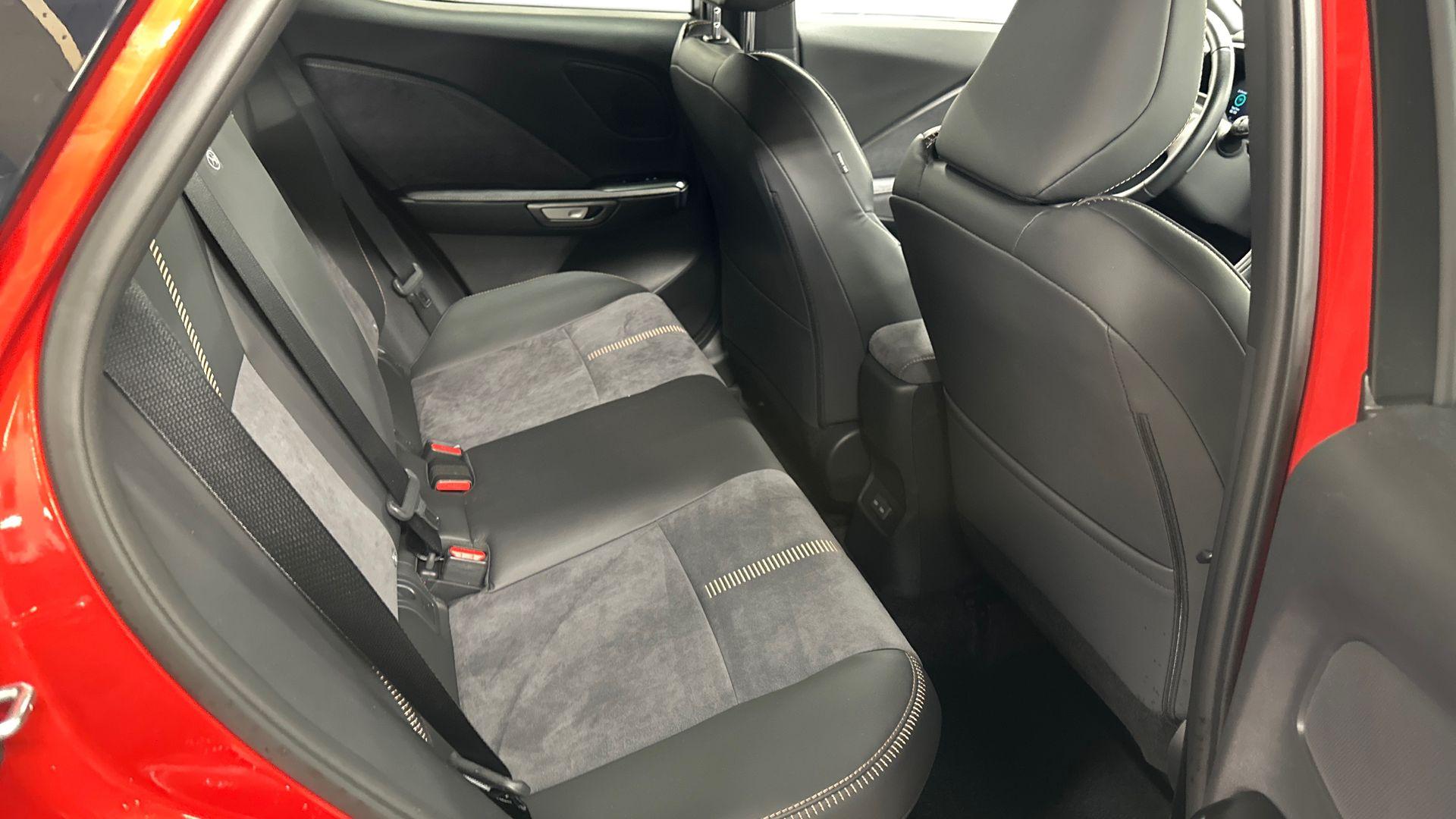 Lexus LBX 16