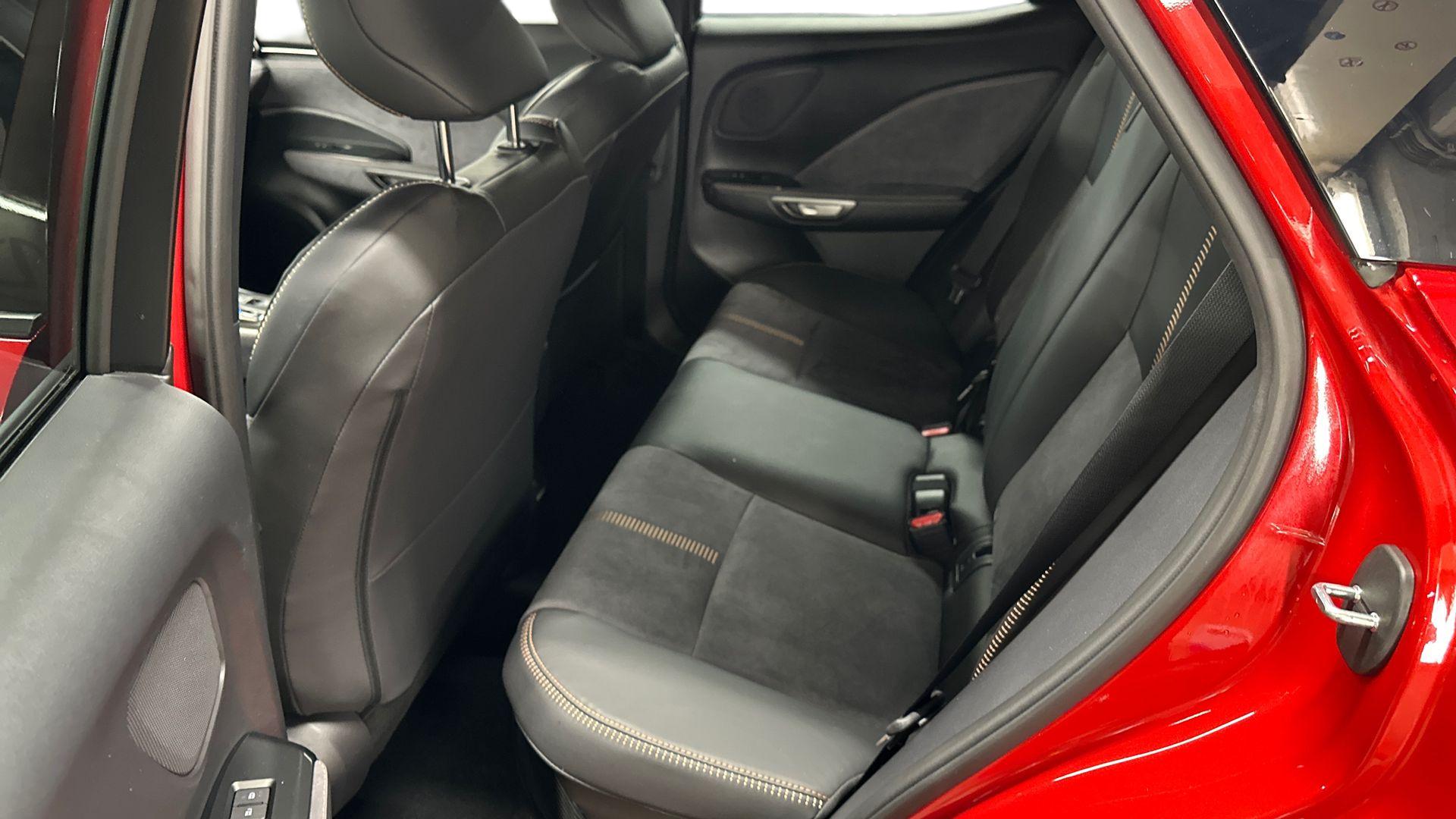 Lexus LBX 9