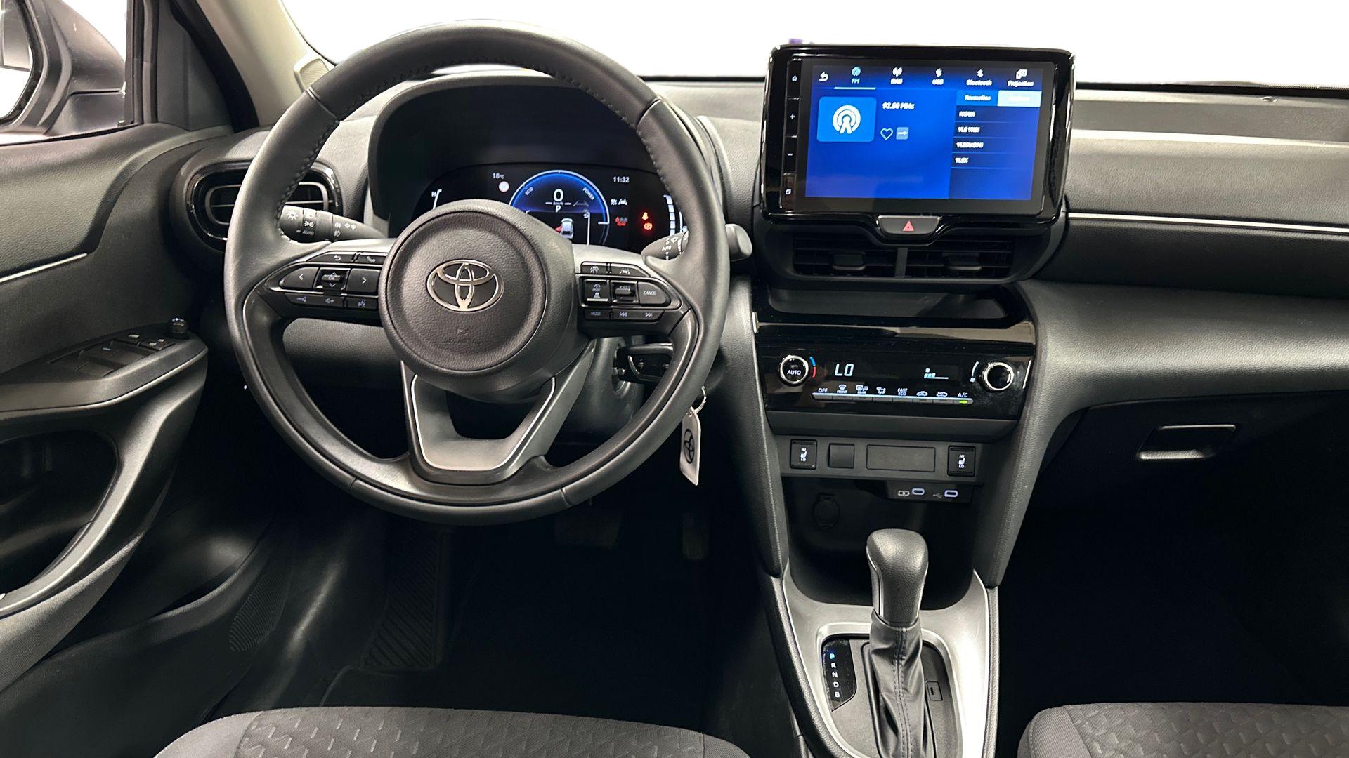 Toyota Yaris Cross 11