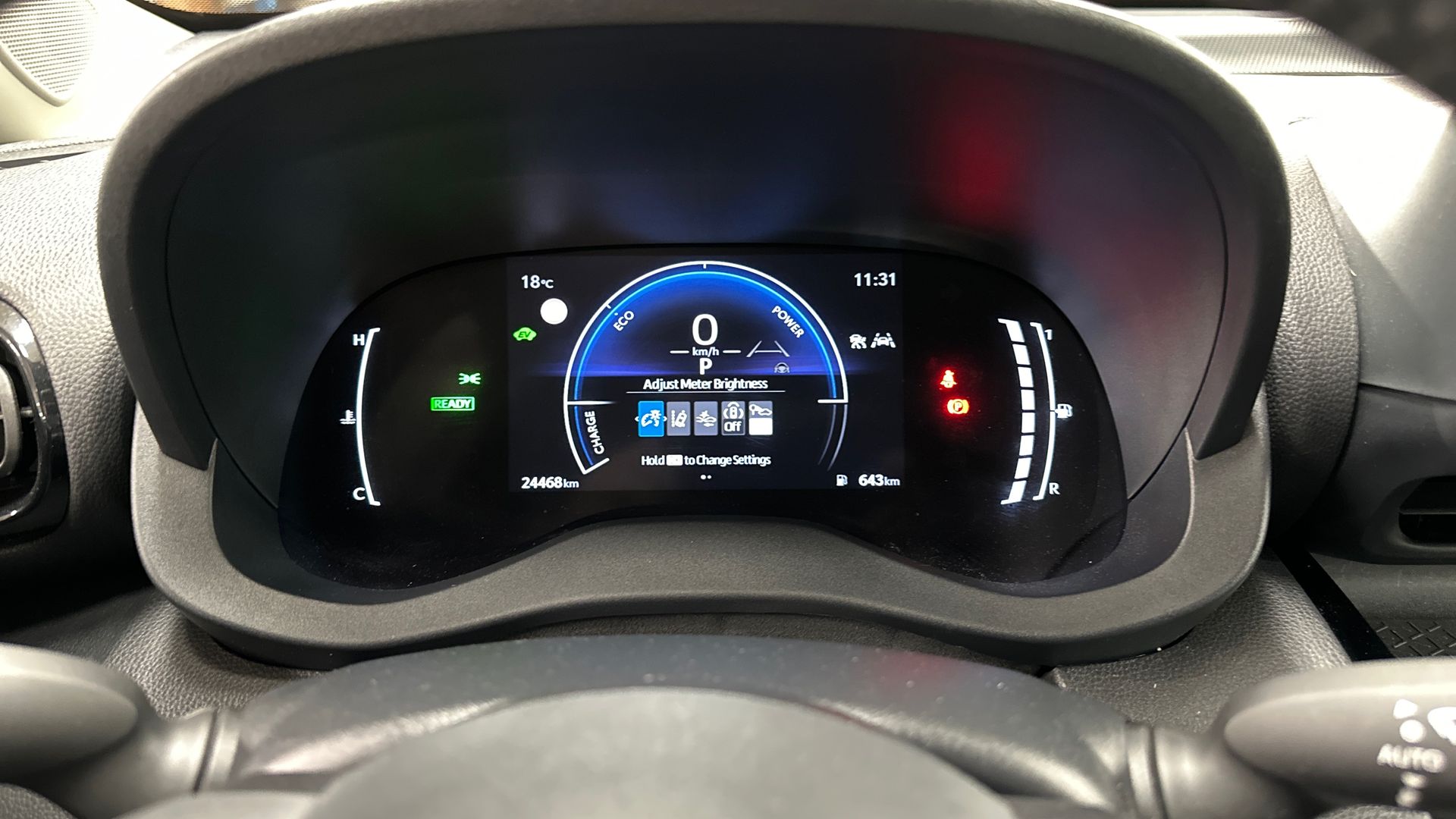 Toyota Yaris Cross 13