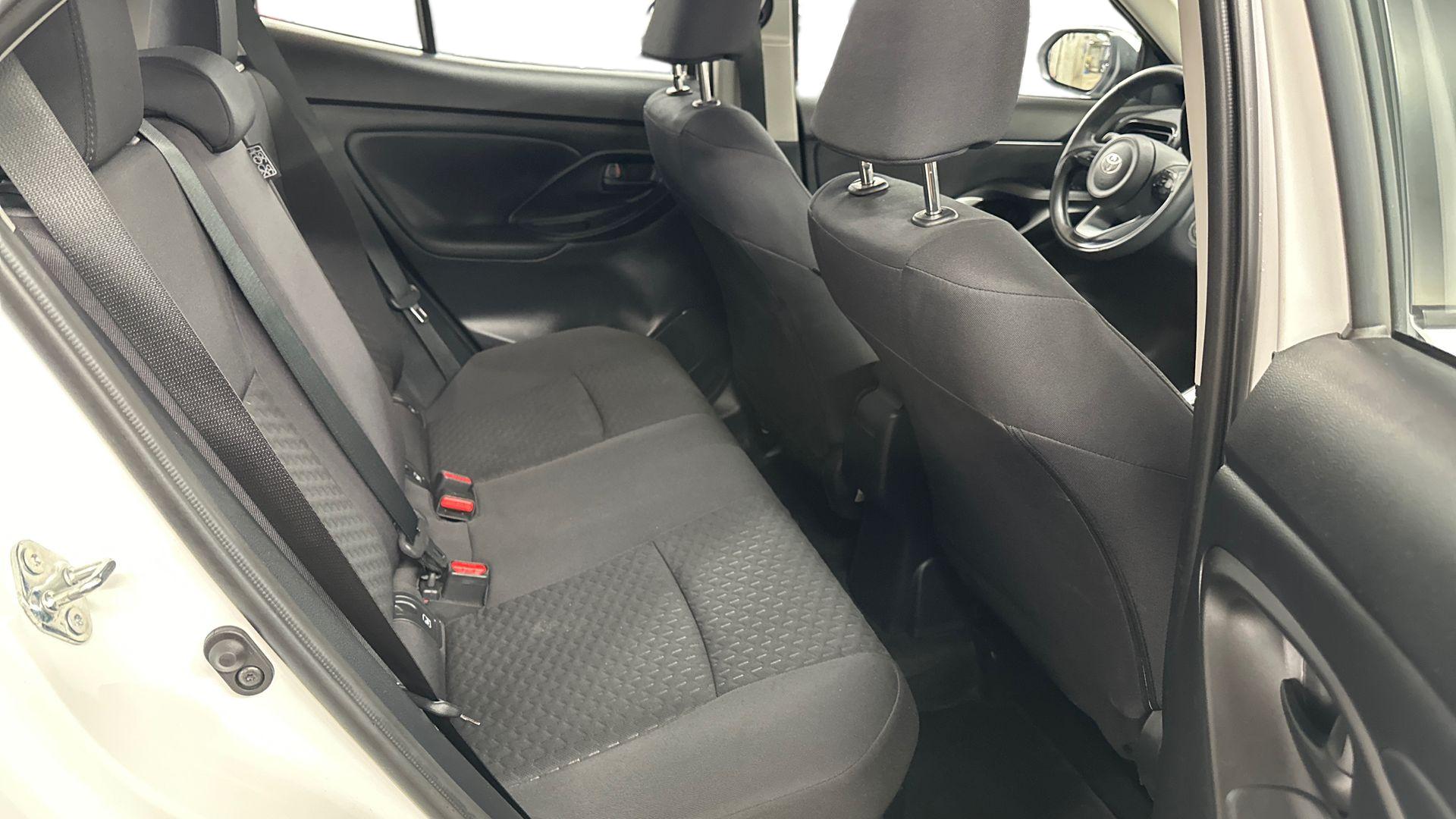 Toyota Yaris Cross 16