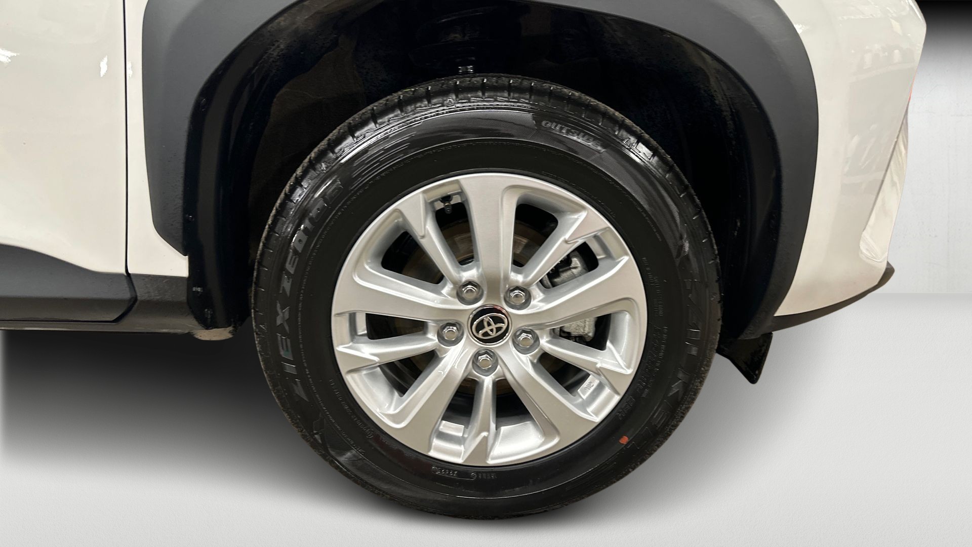 Toyota Yaris Cross 18