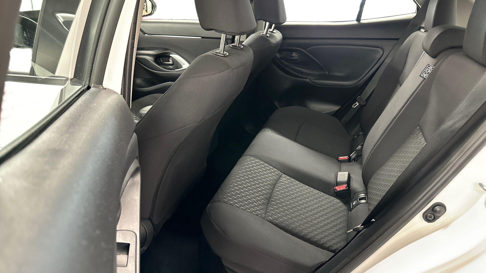 Toyota Yaris Cross 9