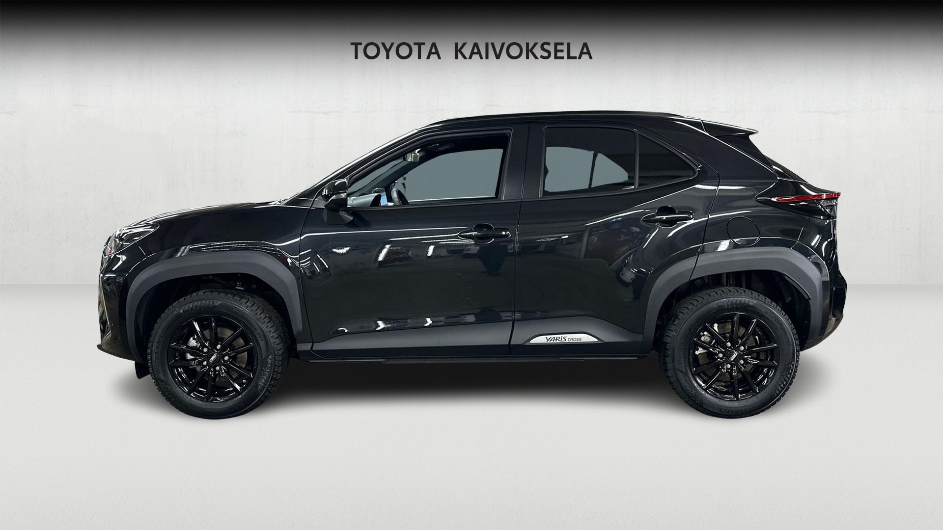TOYOTA Yaris Cross 3