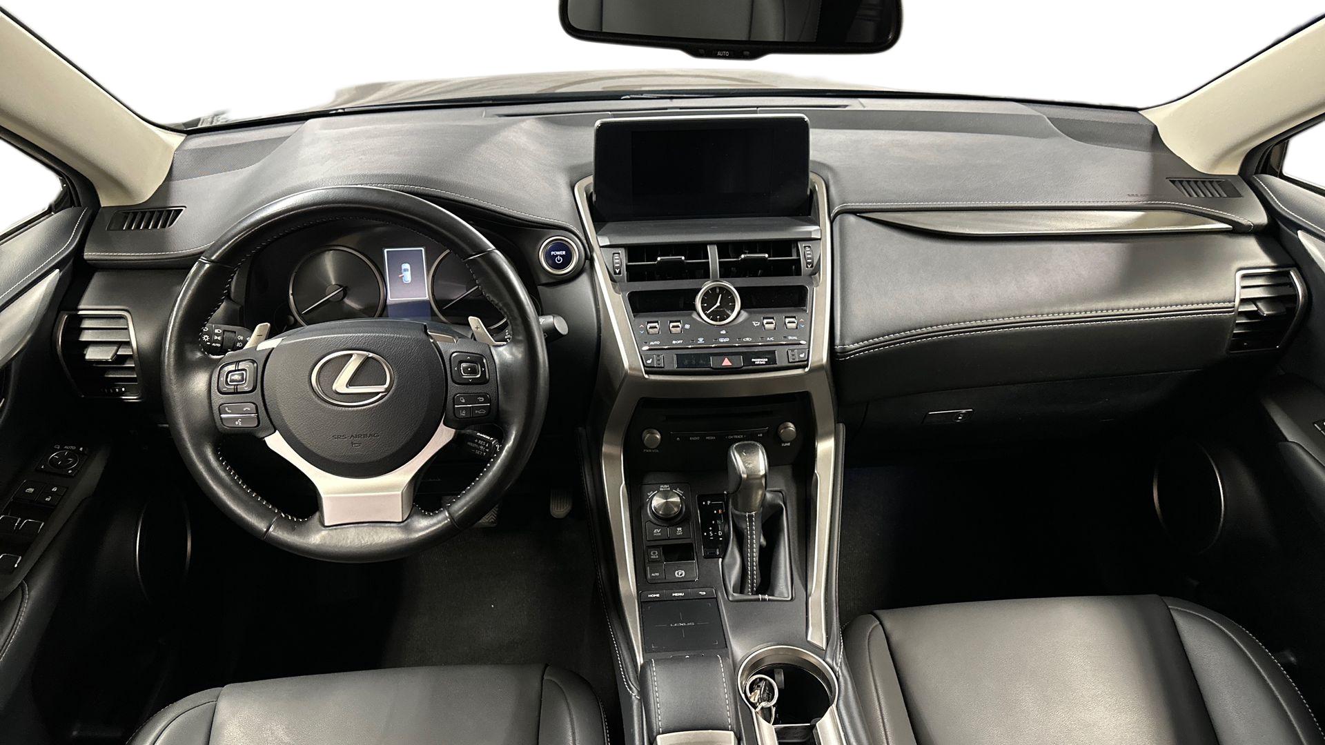 Lexus NX 2020
