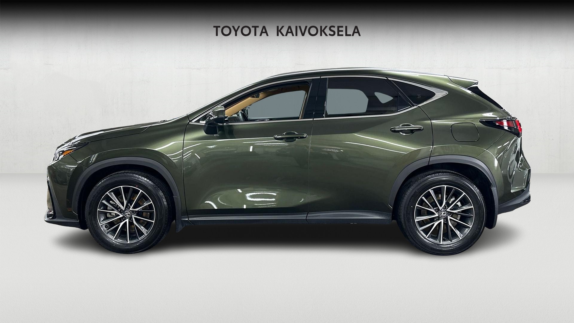 Lexus NX 3