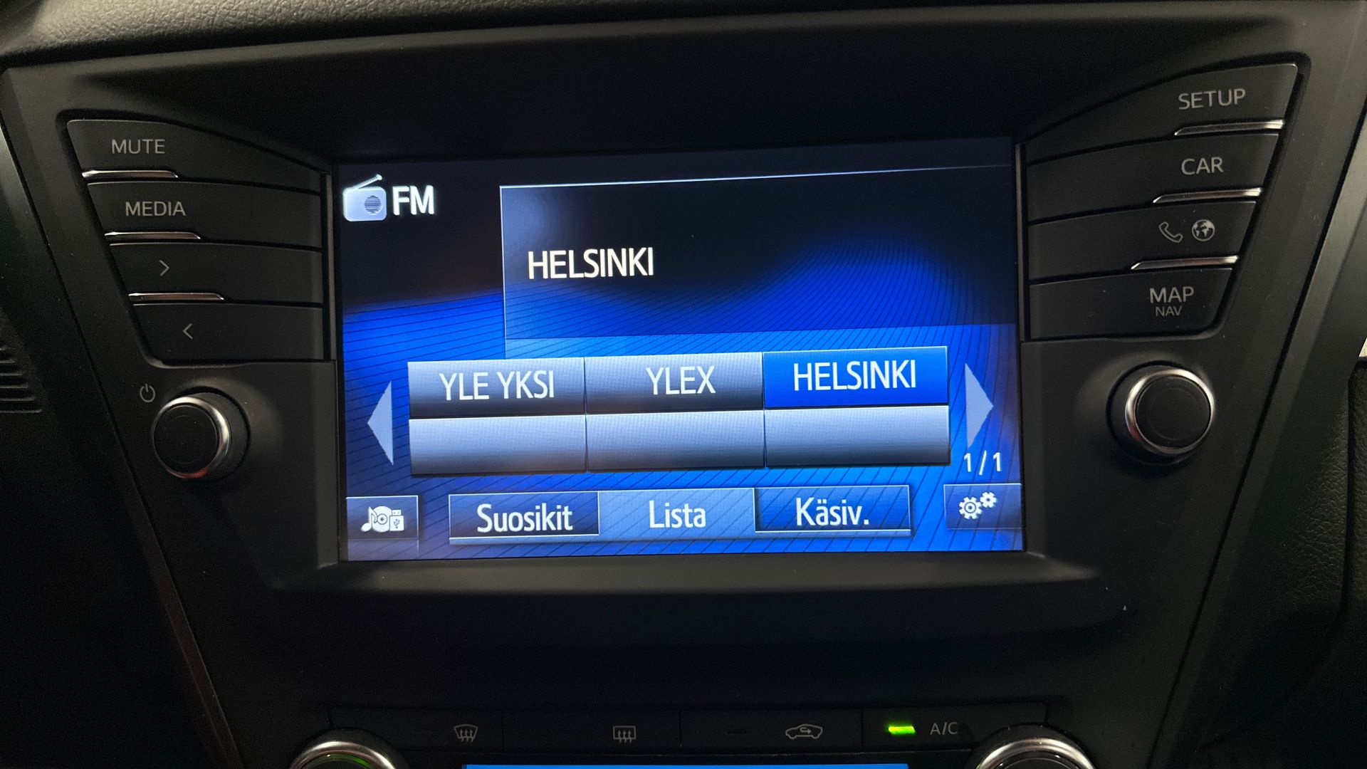 Toyota Avensis 16
