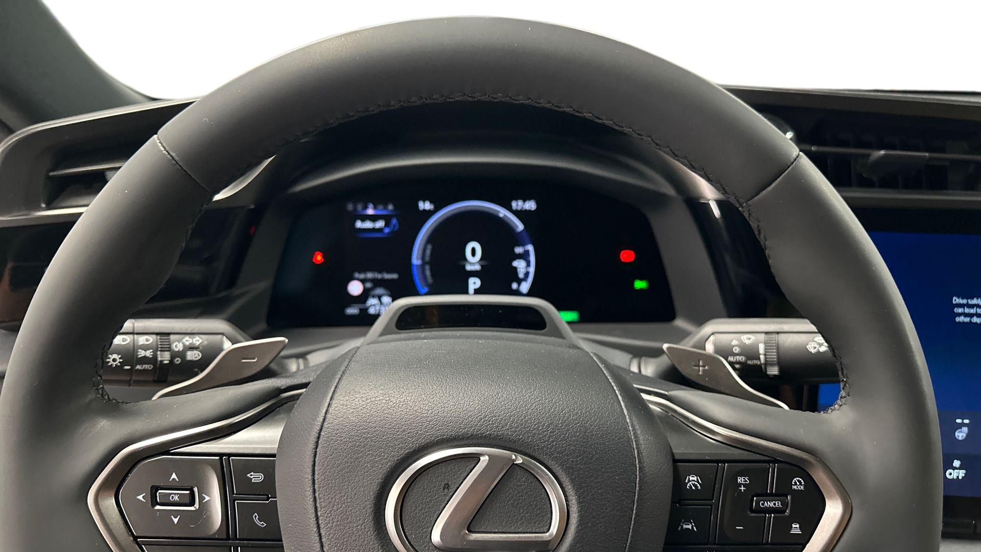 Lexus RZ 2023