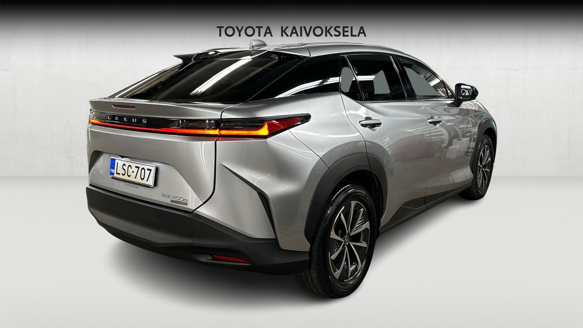 Lexus RZ 2023