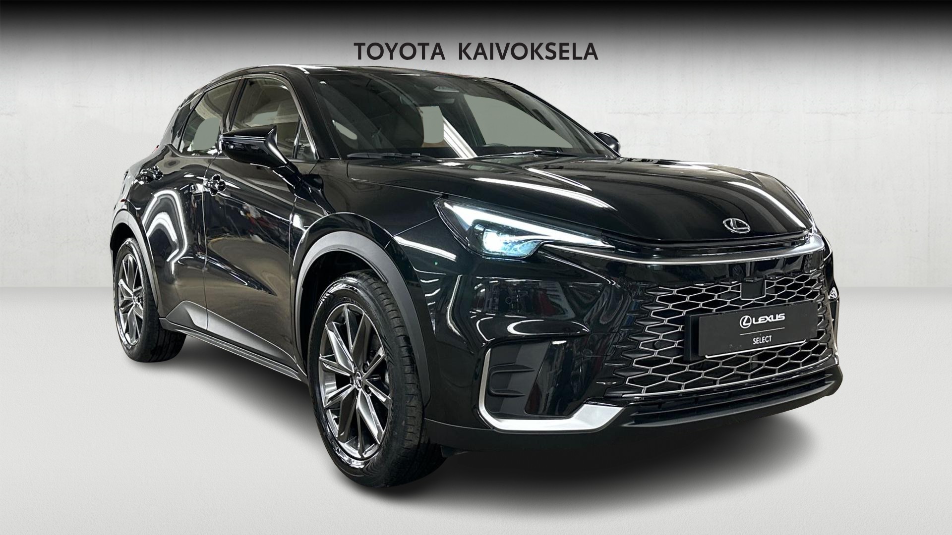 Lexus LBX 6