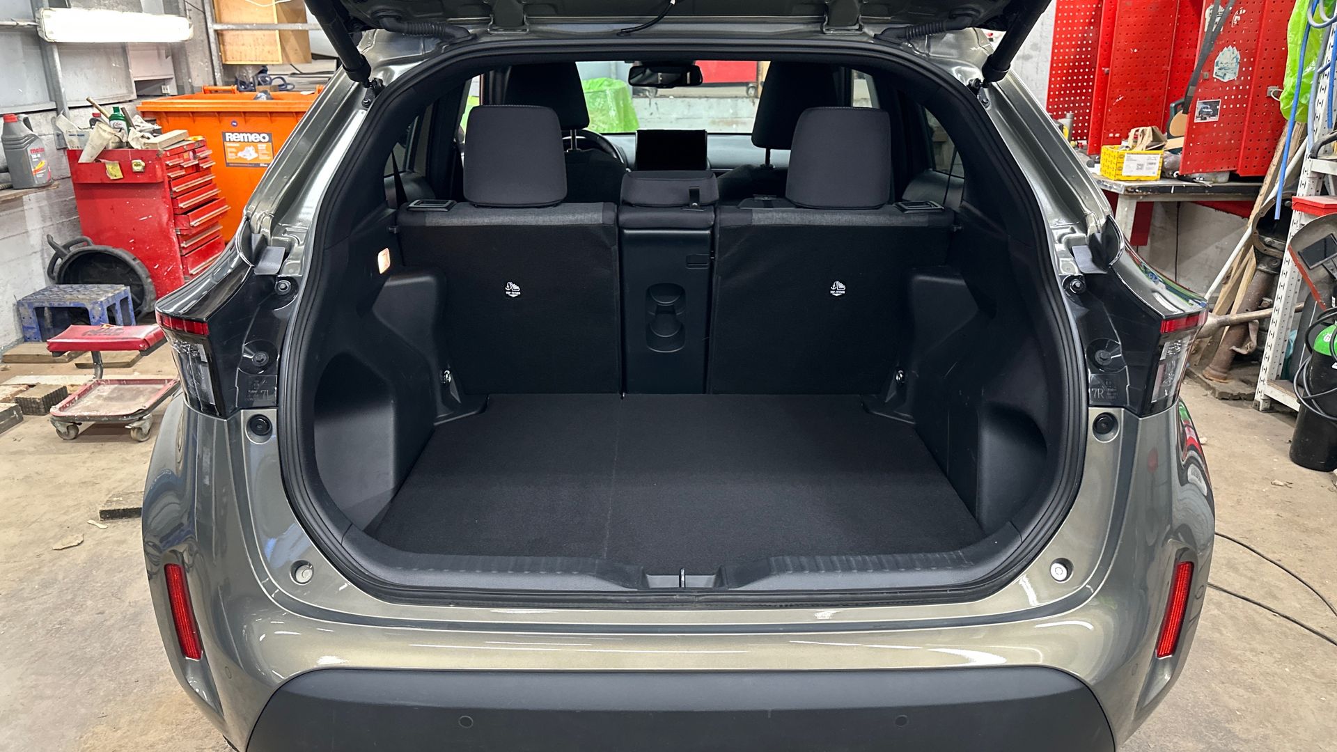 TOYOTA Yaris Cross 2024