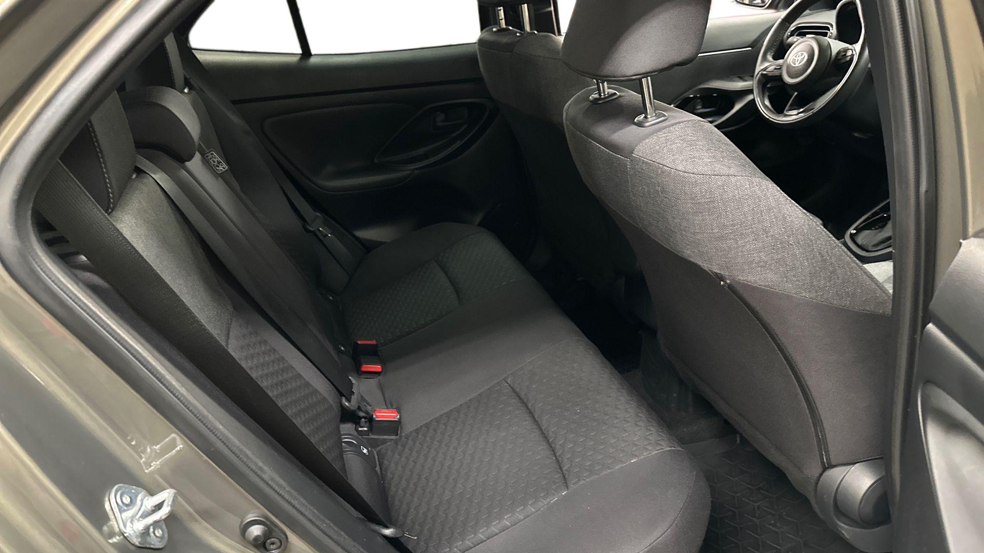 TOYOTA Yaris Cross 2024