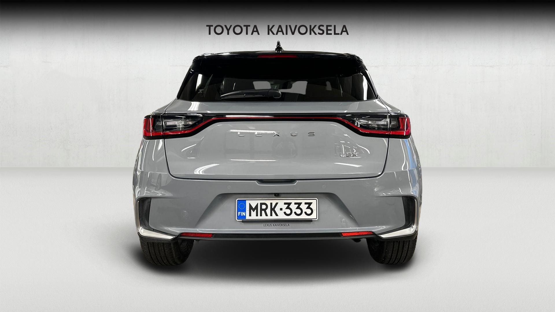 Lexus LBX 2025