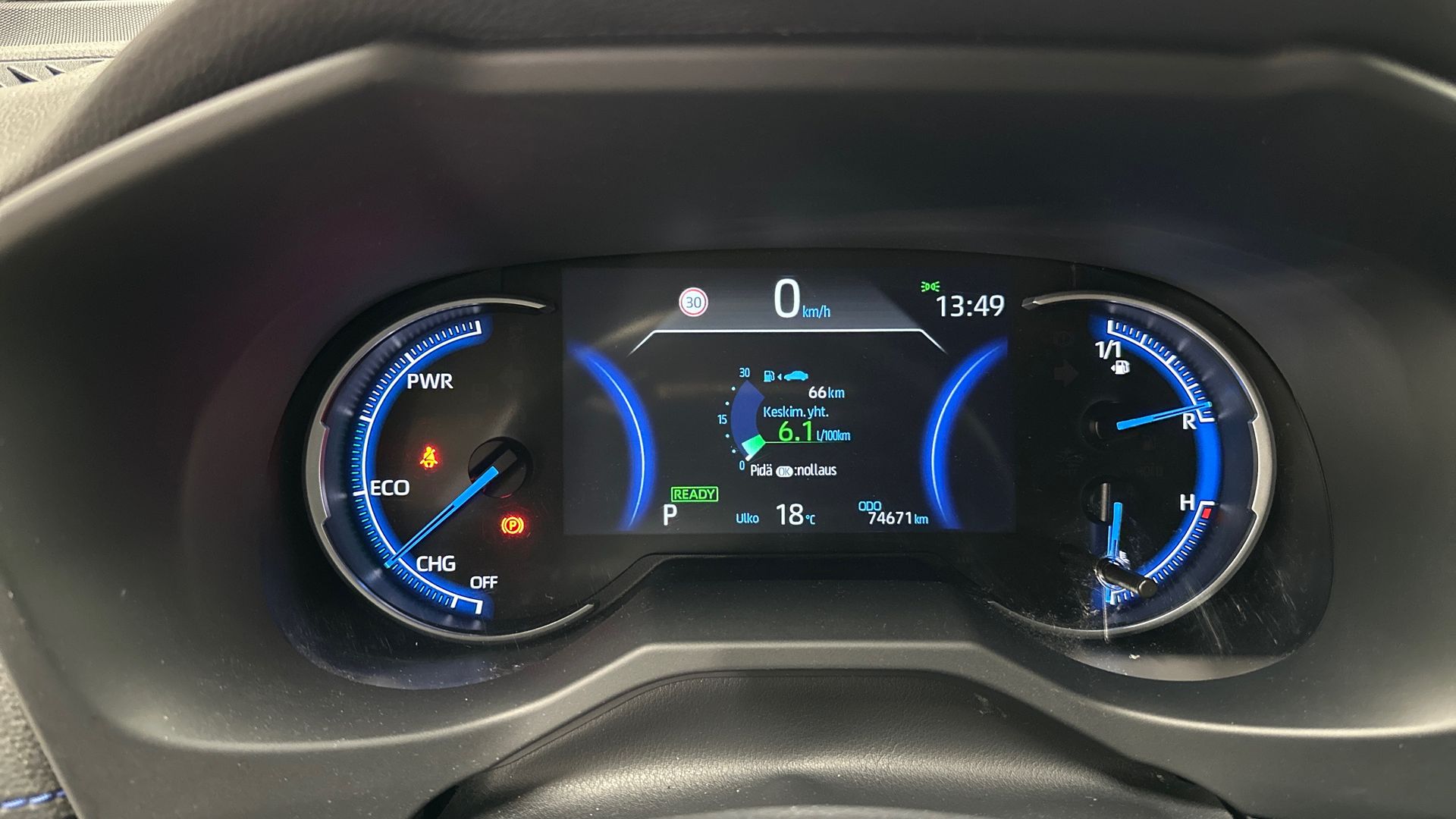 Toyota RAV4 13