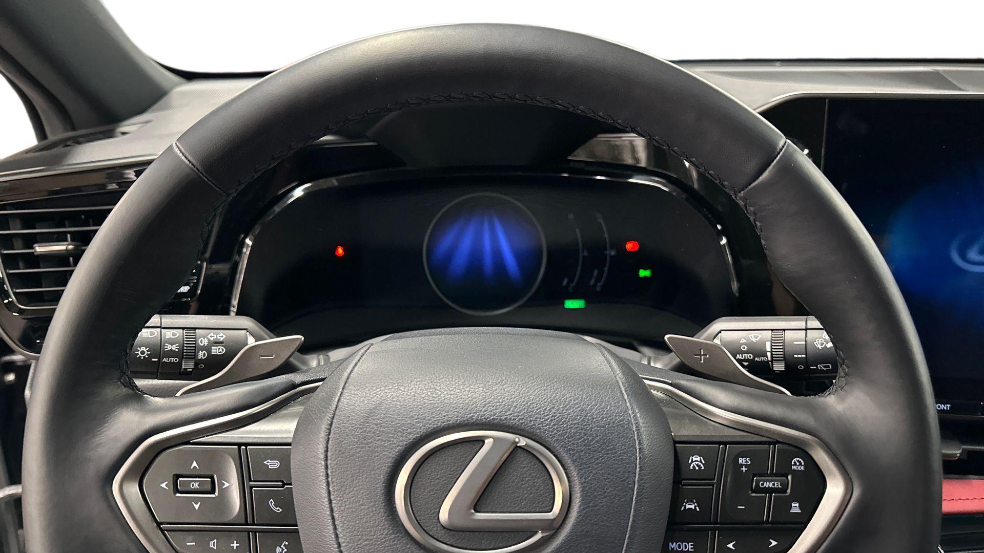 Lexus NX 2023