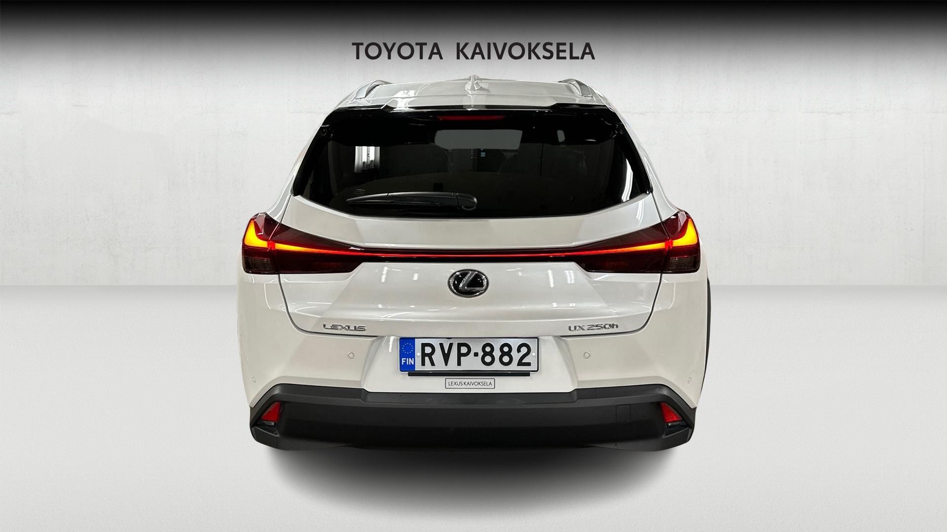 Lexus UX 6