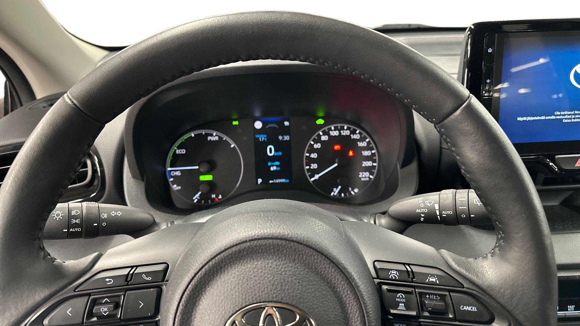 Toyota Yaris 12