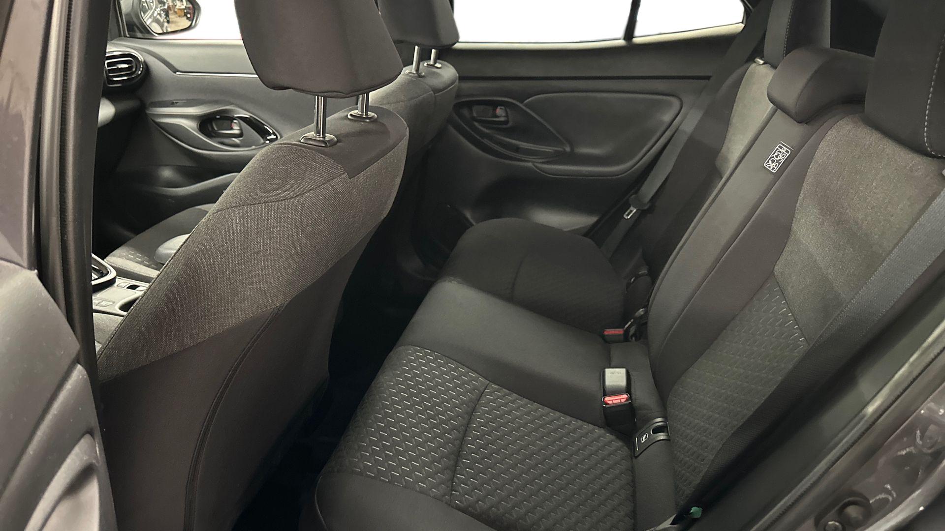 Toyota Yaris Cross 11