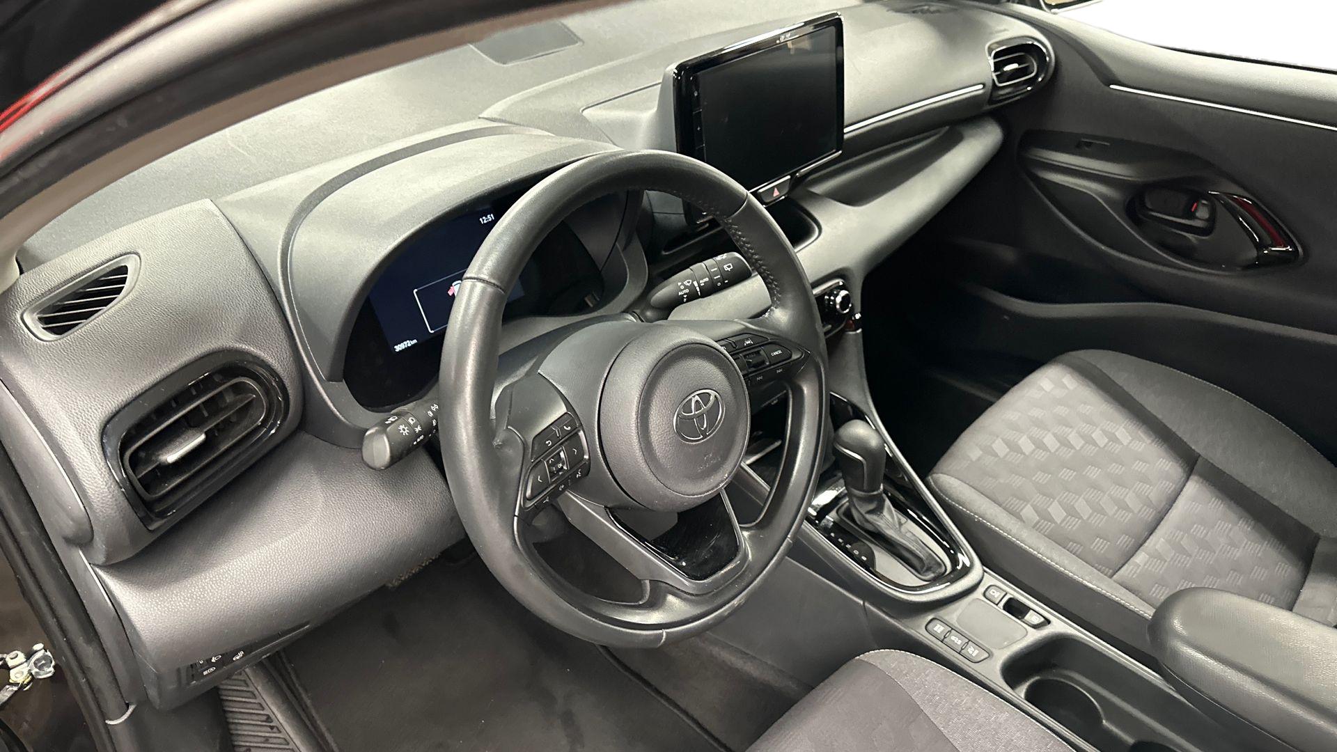 Toyota Yaris 10