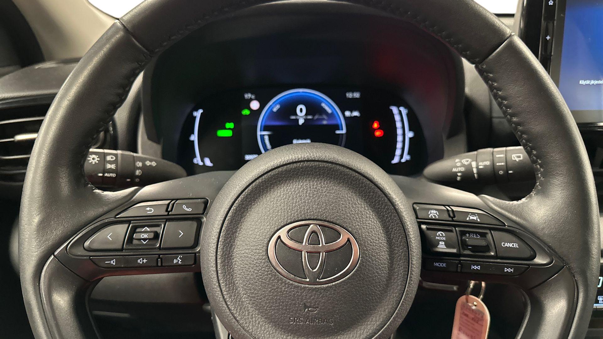 Toyota Yaris 14