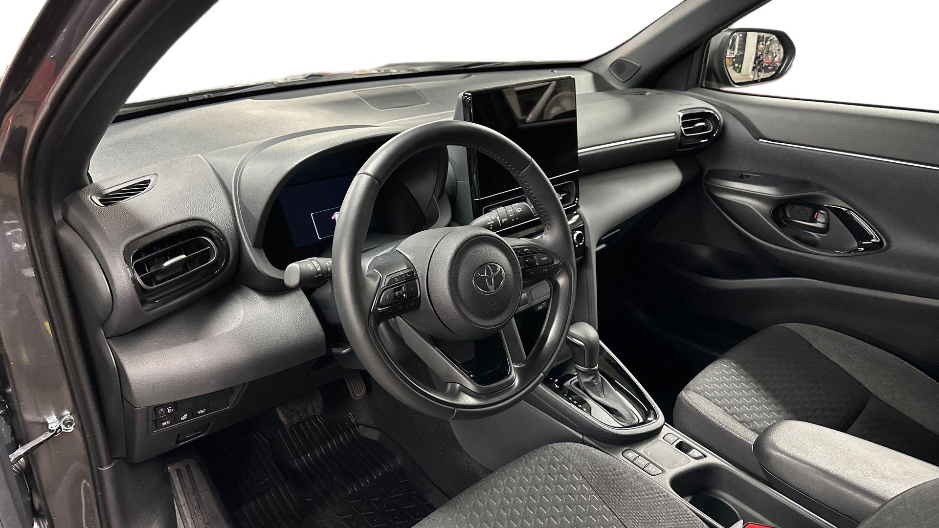 Toyota Yaris Cross 10